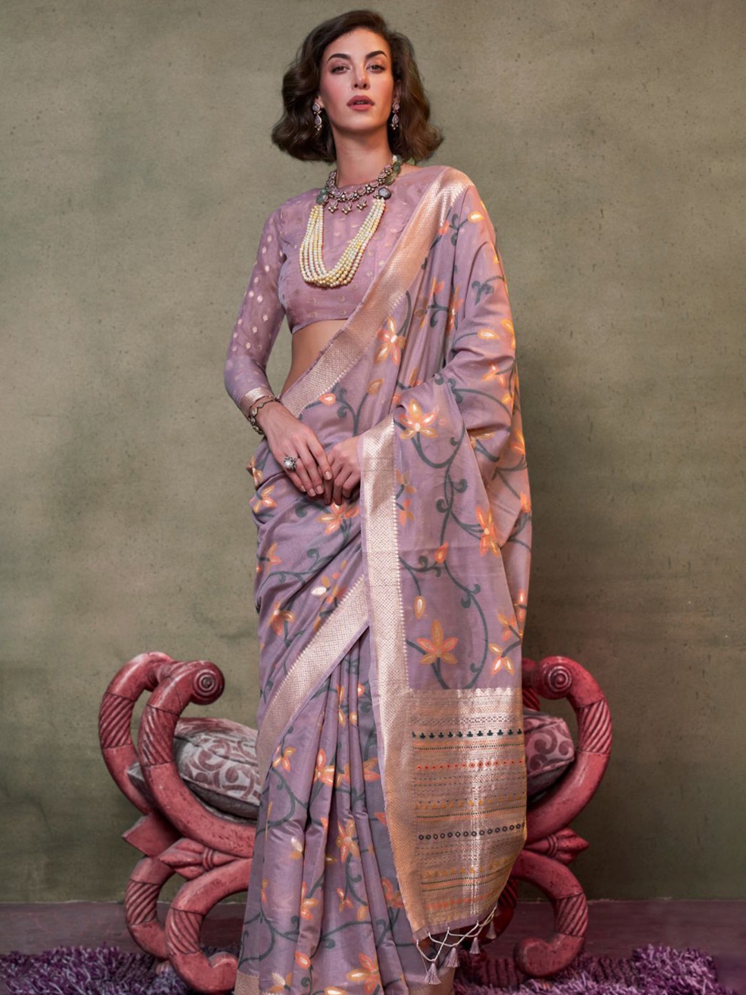 

BLENDIFY Woven Design Zari Silk Cotton Jamdani Saree, Purple