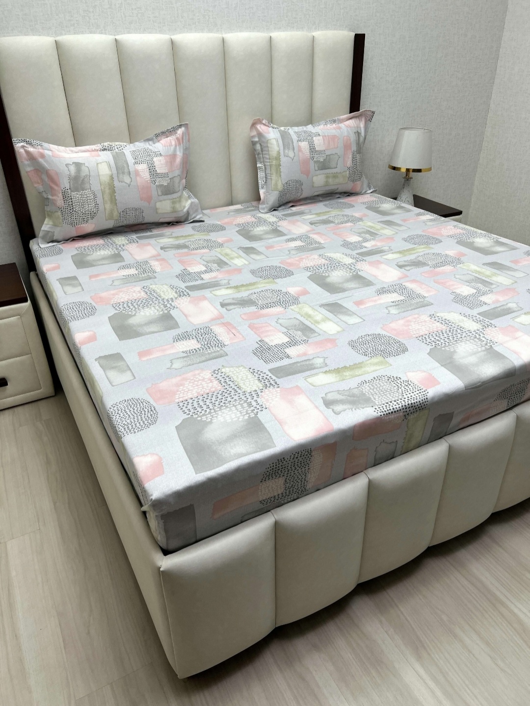 

Pure Decor Royal Passion Grey Printed Pure Cotton 380TC Queen Bedsheet Sets 2.28m x 2.54m