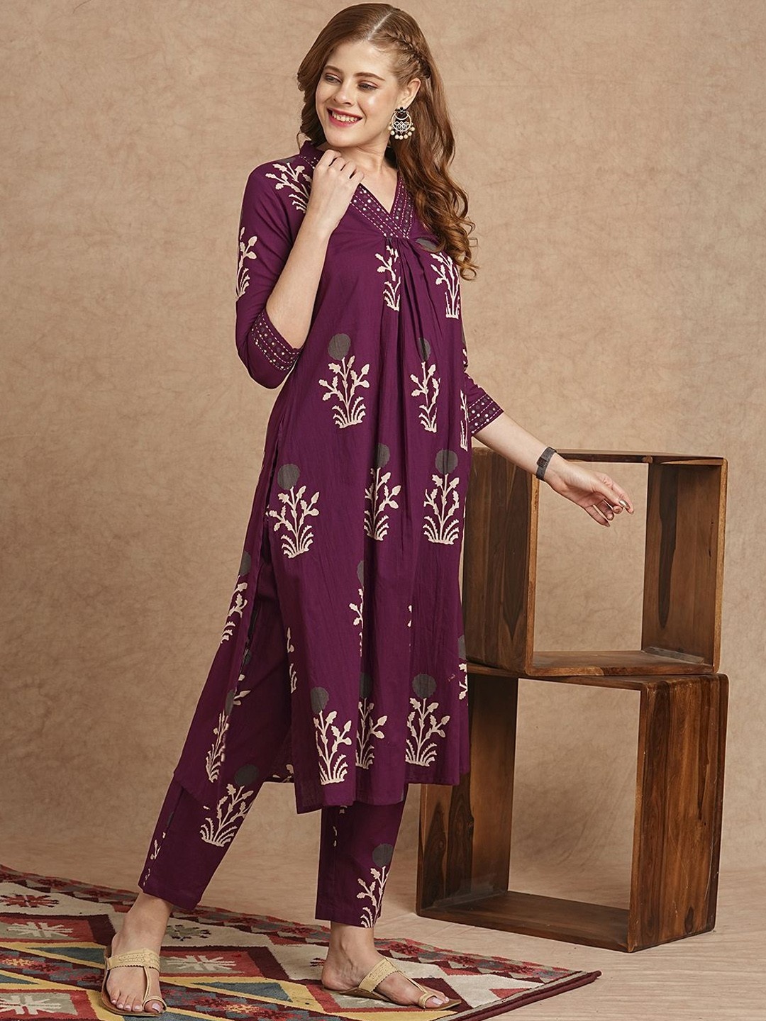 

Moda Rapido Floral Printed Pleated Pure Cotton Kurta with Trousers, Maroon