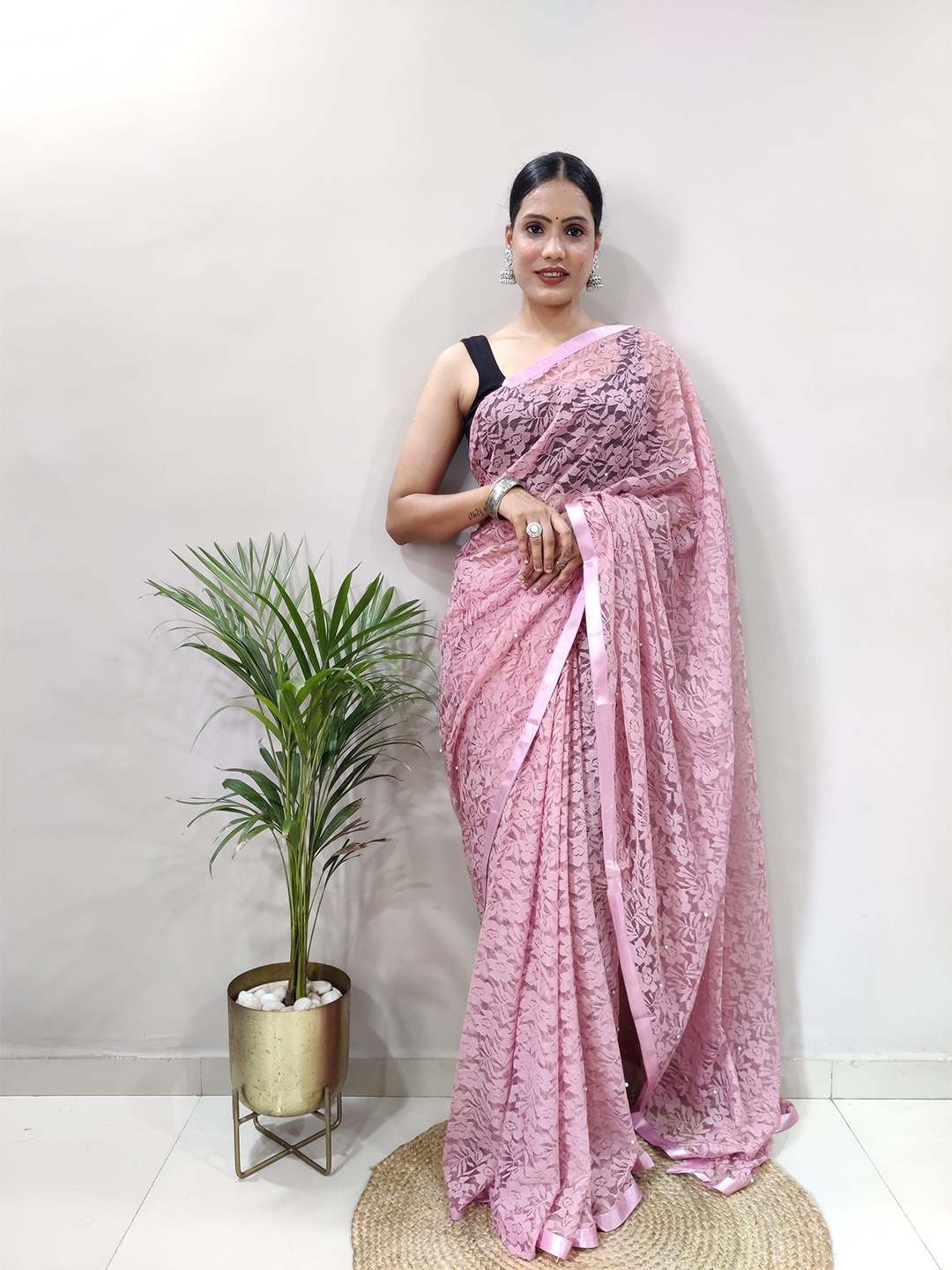 

KAYOMMI Woven Design Net Saree, Pink