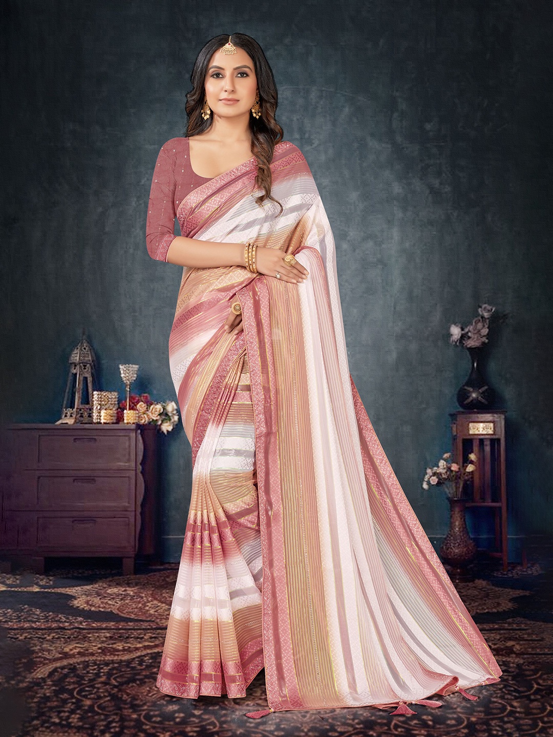 

Sitanjali Sequinned Maheshwari Saree, Peach