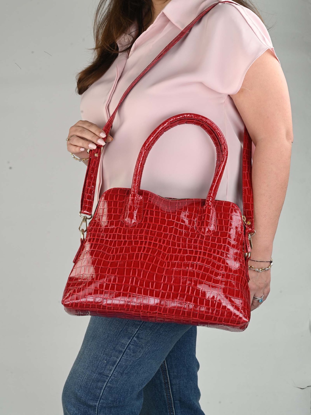 

CARLO ROMANO Women Textured Crossbody Leather Handheld Bag, Red