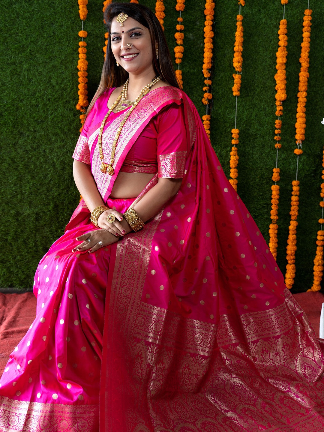 

Kandora Woven Design Zari Pure Silk Banarasi Saree, Pink