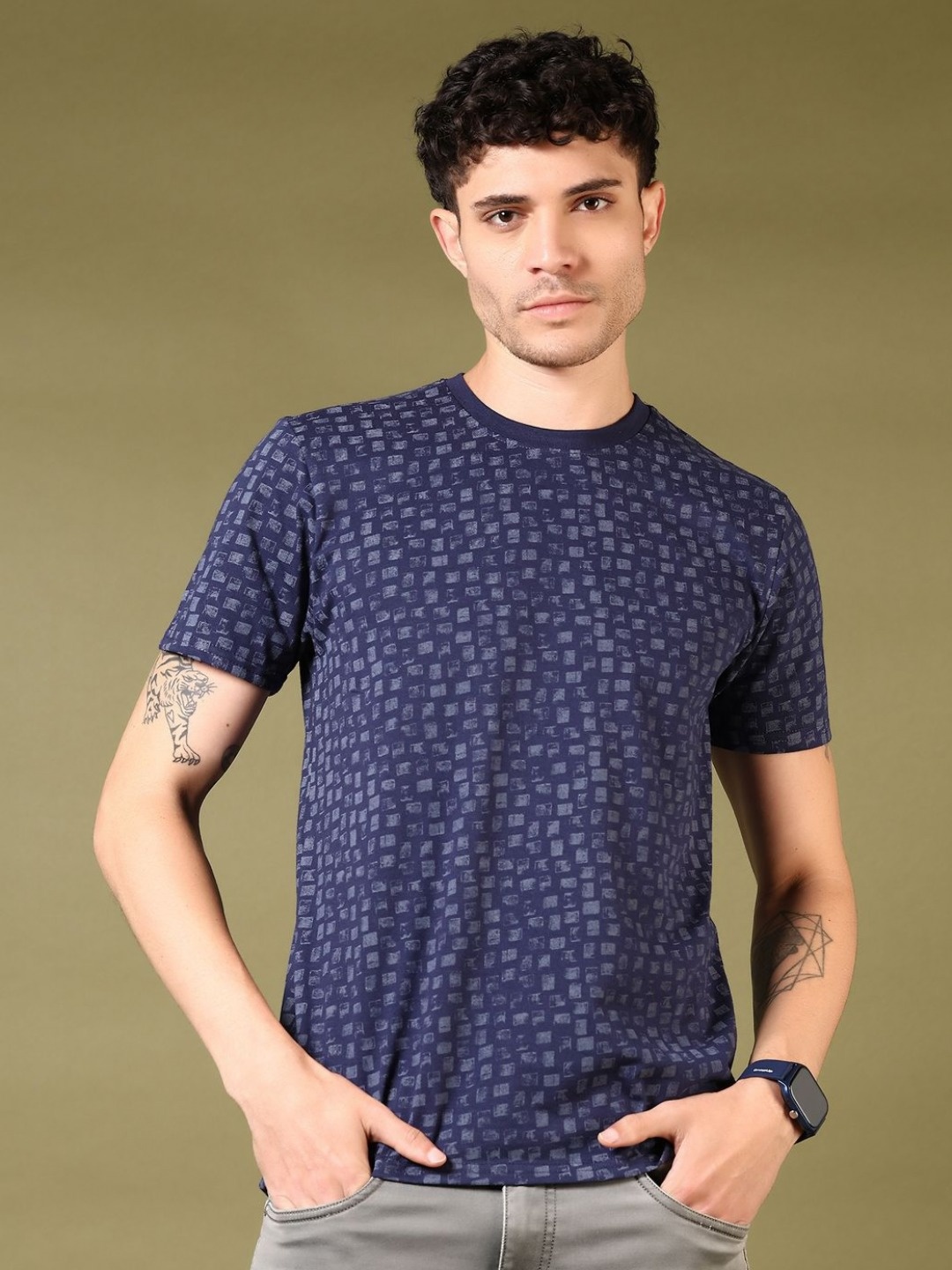 

V-Mart Men Geometric Printed Round Neck Cotton T-shirt, Blue