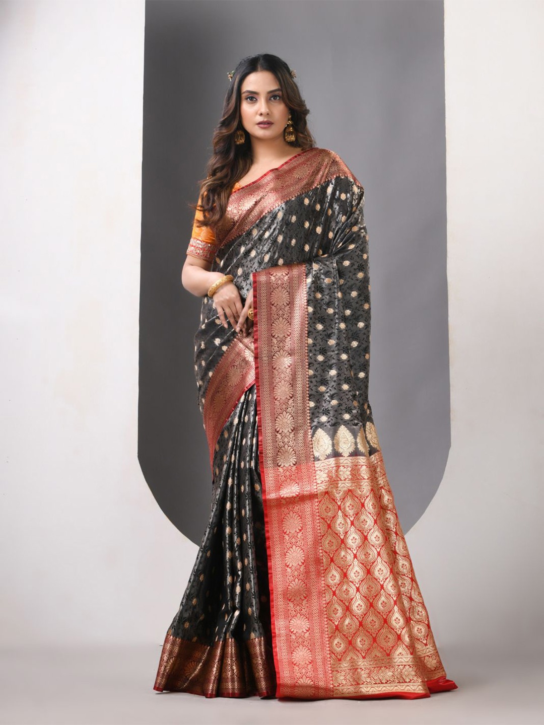 

Charukriti Woven Design Zari Silk Blend Banarasi Saree, Grey