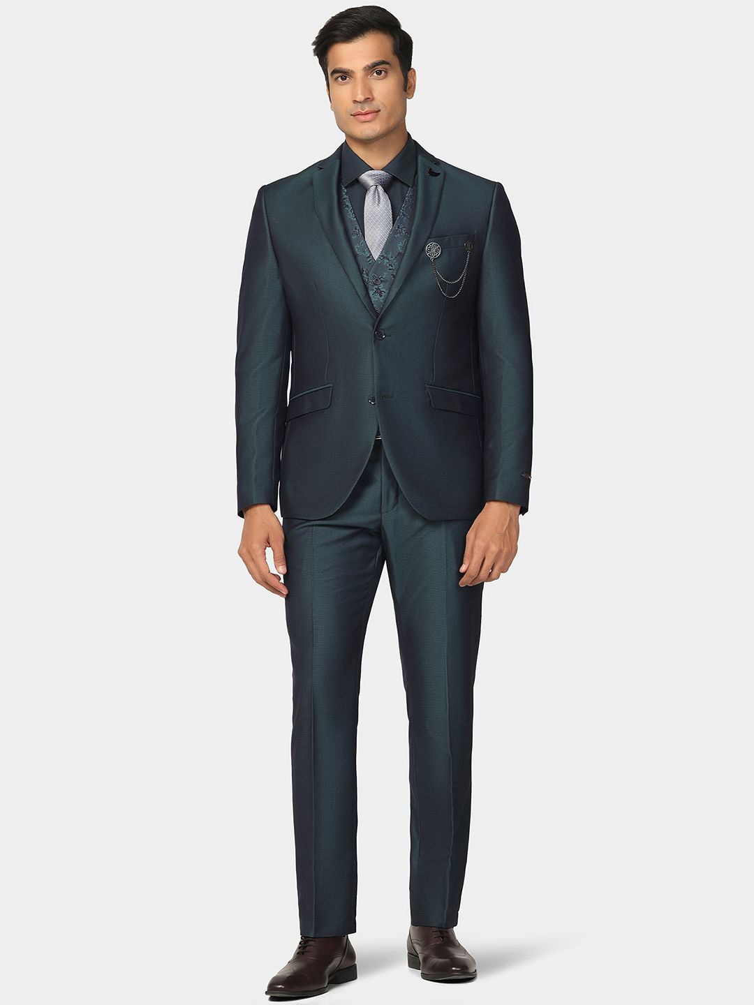 

Blackberrys Slim-Fit Single-Breasted Three-Piece Suit, Teal