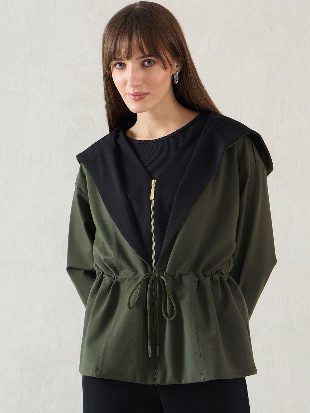 

FEMMELLA Women Hooded Solid Casual Lightweight Tailored Jacket, Olive