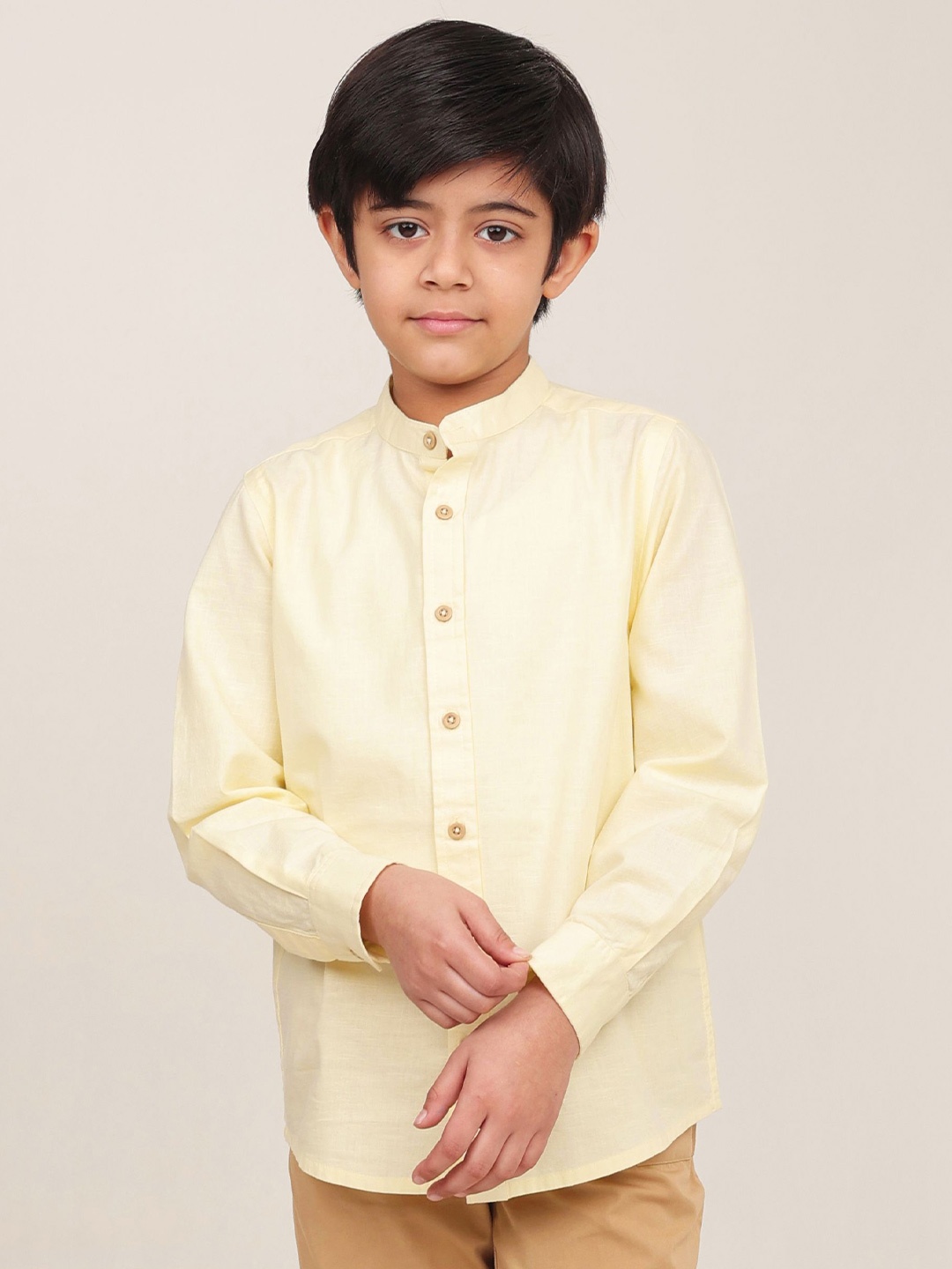 

Campana Boys Mandarin Collar Solid Cotton Shirt, Yellow