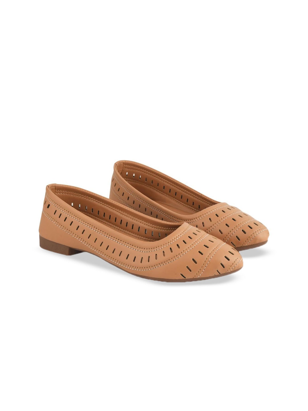 

Shoetopia Girls Textured Ballerinas Flats, Tan