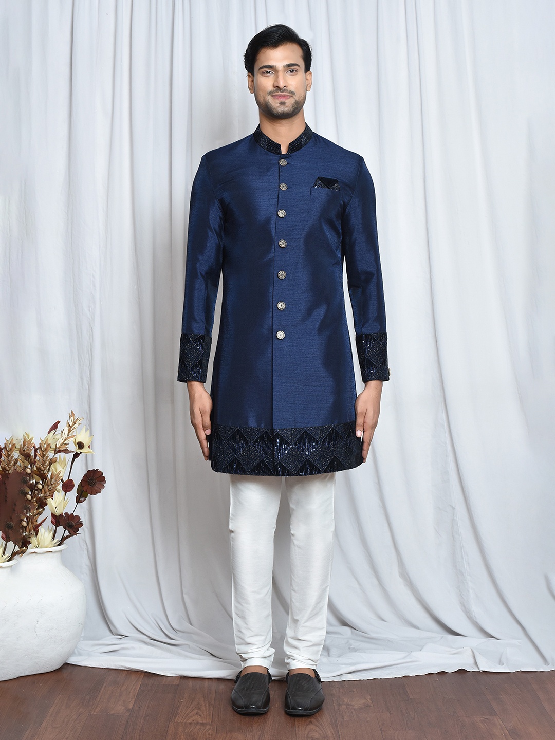 

Aryavir Malhotra Embroidered Sherwani Set, Blue
