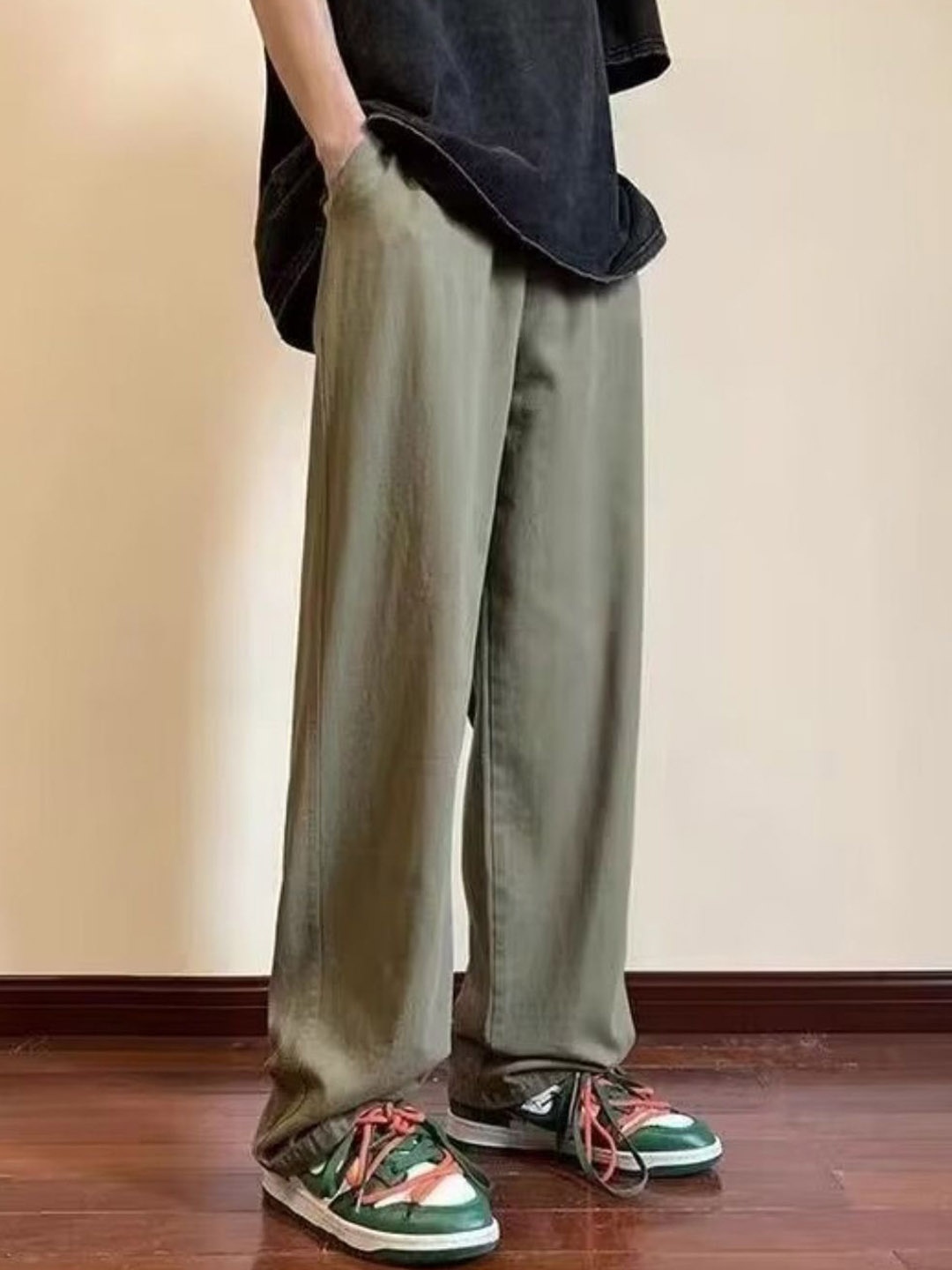 

HERE&NOW Men Relaxed Fit Jeans, Olive