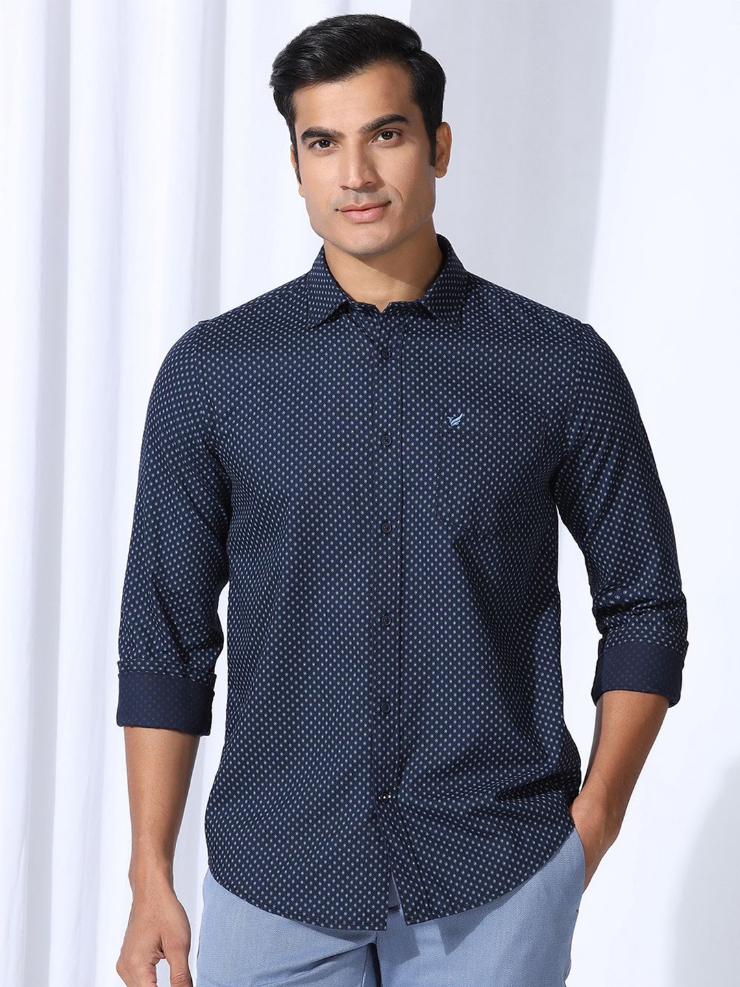 

Blackberrys Men India Slim Fit Spread Collar Geometric Printed Cotton Casual Shirt, Navy blue