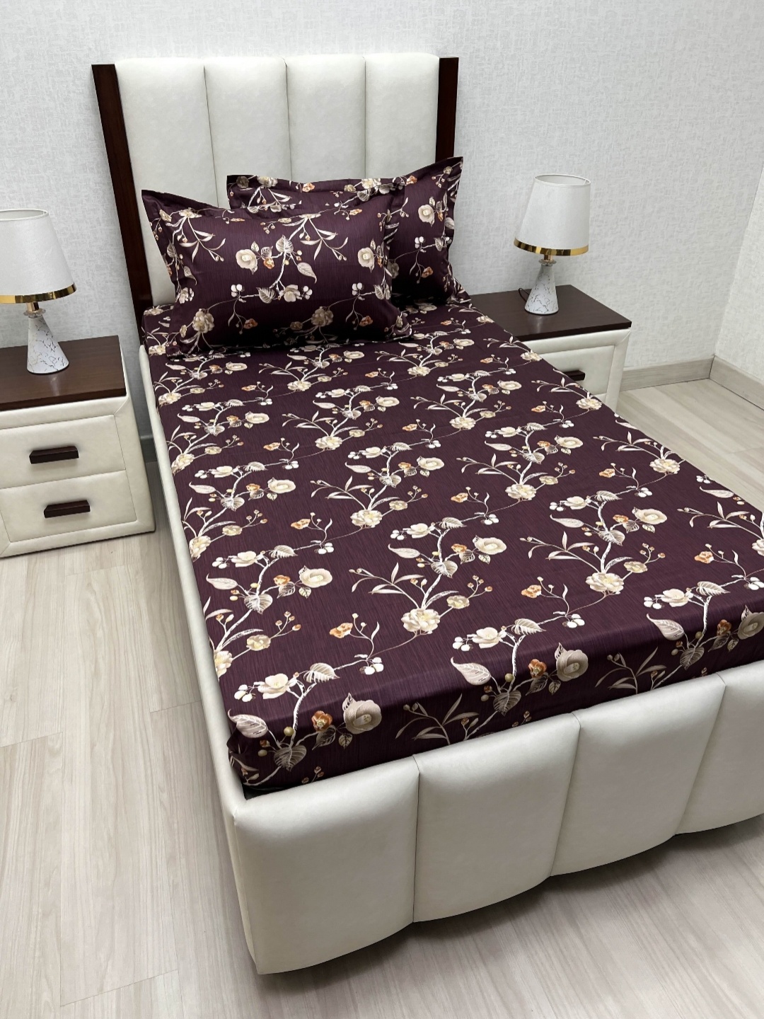 

Pure Decor Lounge Fur Purple Printed 200TC Pure Cotton Single Bedsheet Set 1.7 m x 2.36 m