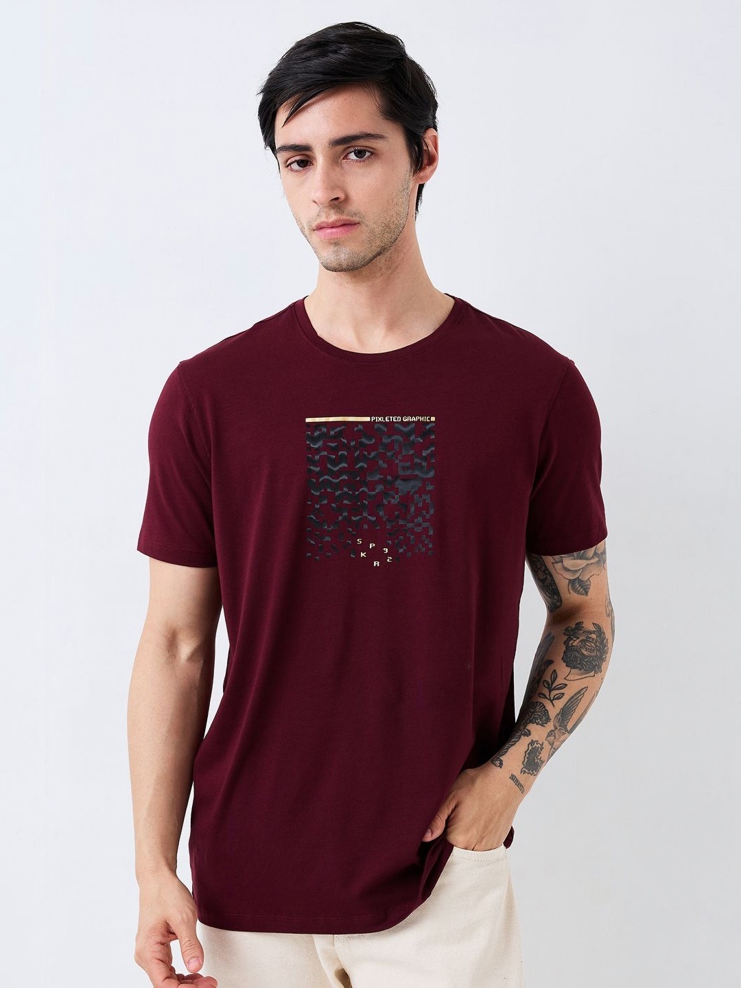 

SPYKAR Men Graphic Printed Round Neck Cotton Slim Fit T-shirt, Maroon