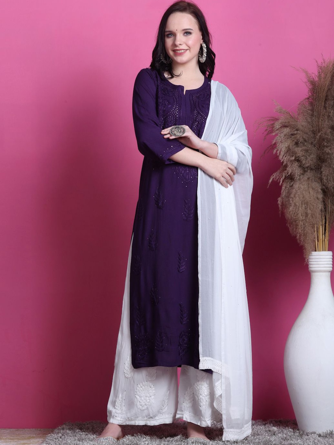 

KHAKA Women Embroidered Mukaish Handloom Kurta, Purple