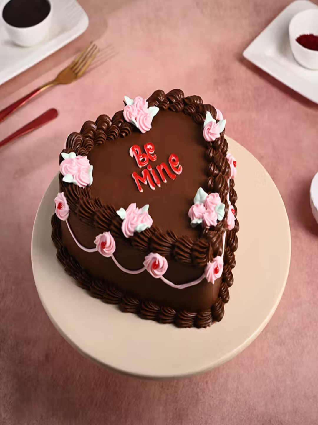

Floweraura Chocolate Eggless Heart Shape Cake - 2Kg, Brown