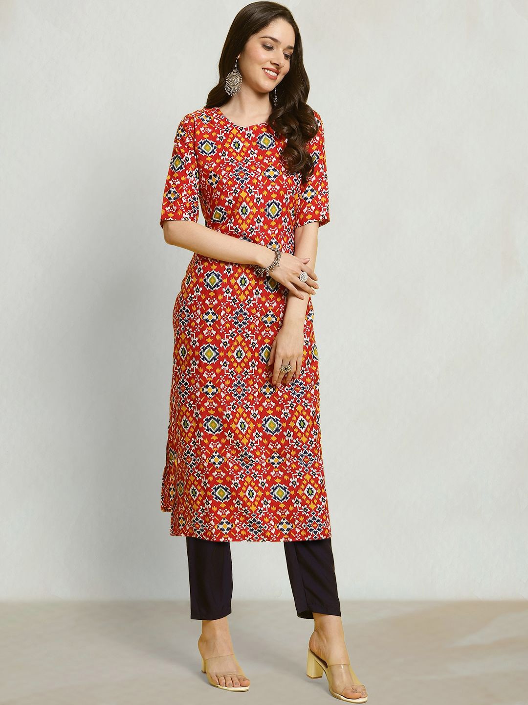 

Moda Rapido Ethnic Motifs Printed Round Neck Straight Kurta, Red