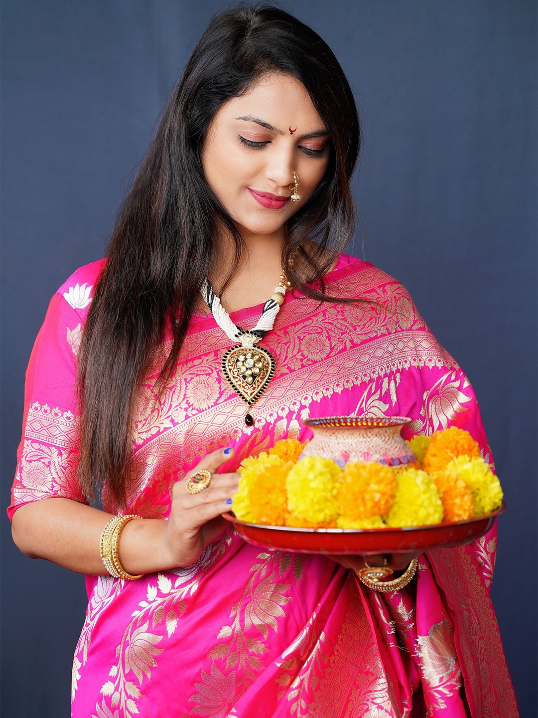 

Kandora Ethnic Motifs Woven Design Zari Pure Silk Banarasi Saree, Pink