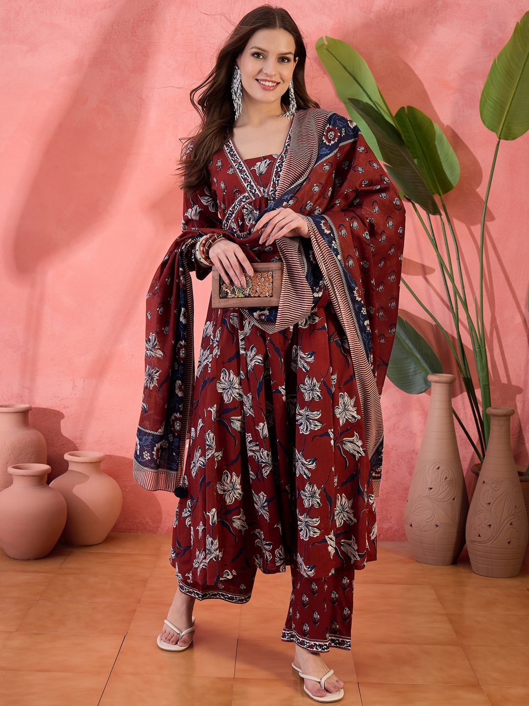 

Sangria Printed Pure Cotton Kurta Palazzos & Dupatta, Maroon