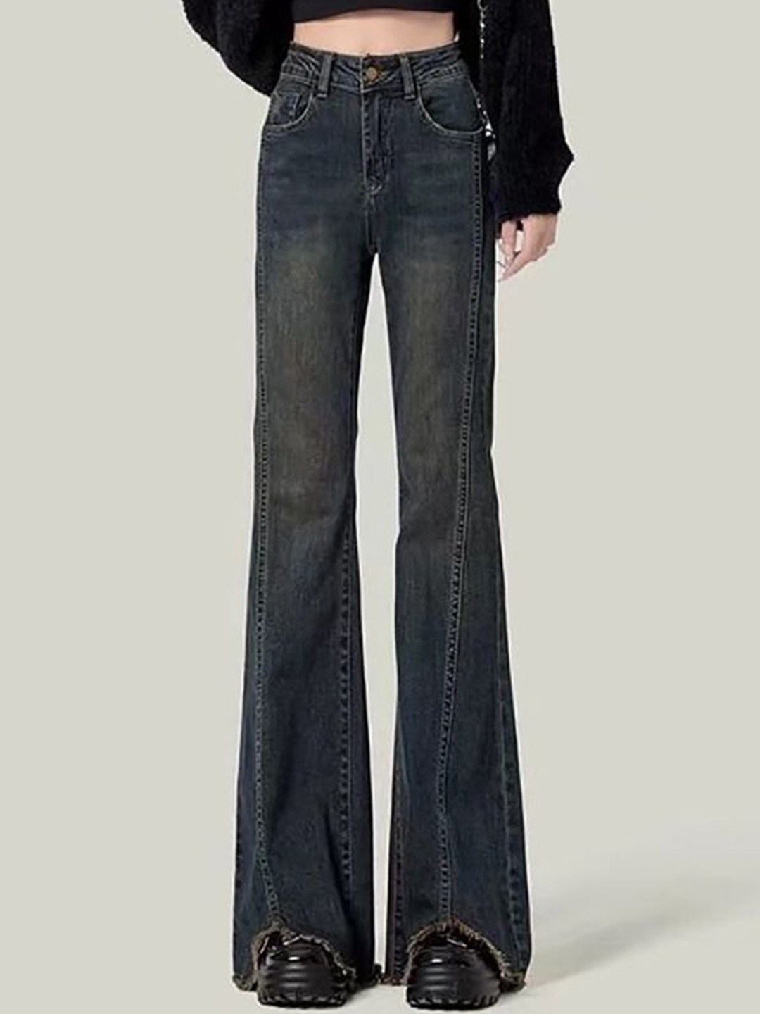 

StyleCast x Revolte Women Bootcut Light Fade Mid-Rise Jeans, Black