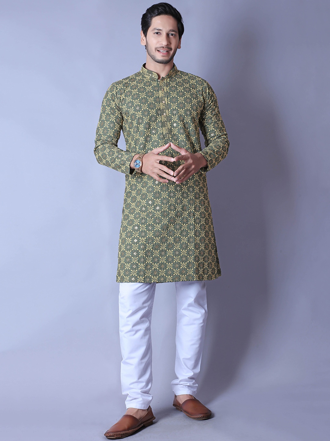 

ALMORA Men Ethnic Motifs Embroidered Chikankari Mandarin Collar Cotton Straight Kurta, Olive