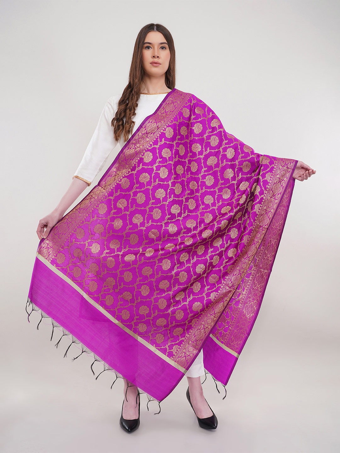 

Lavantika Ethnic Motifs Woven Design Dupatta, Purple