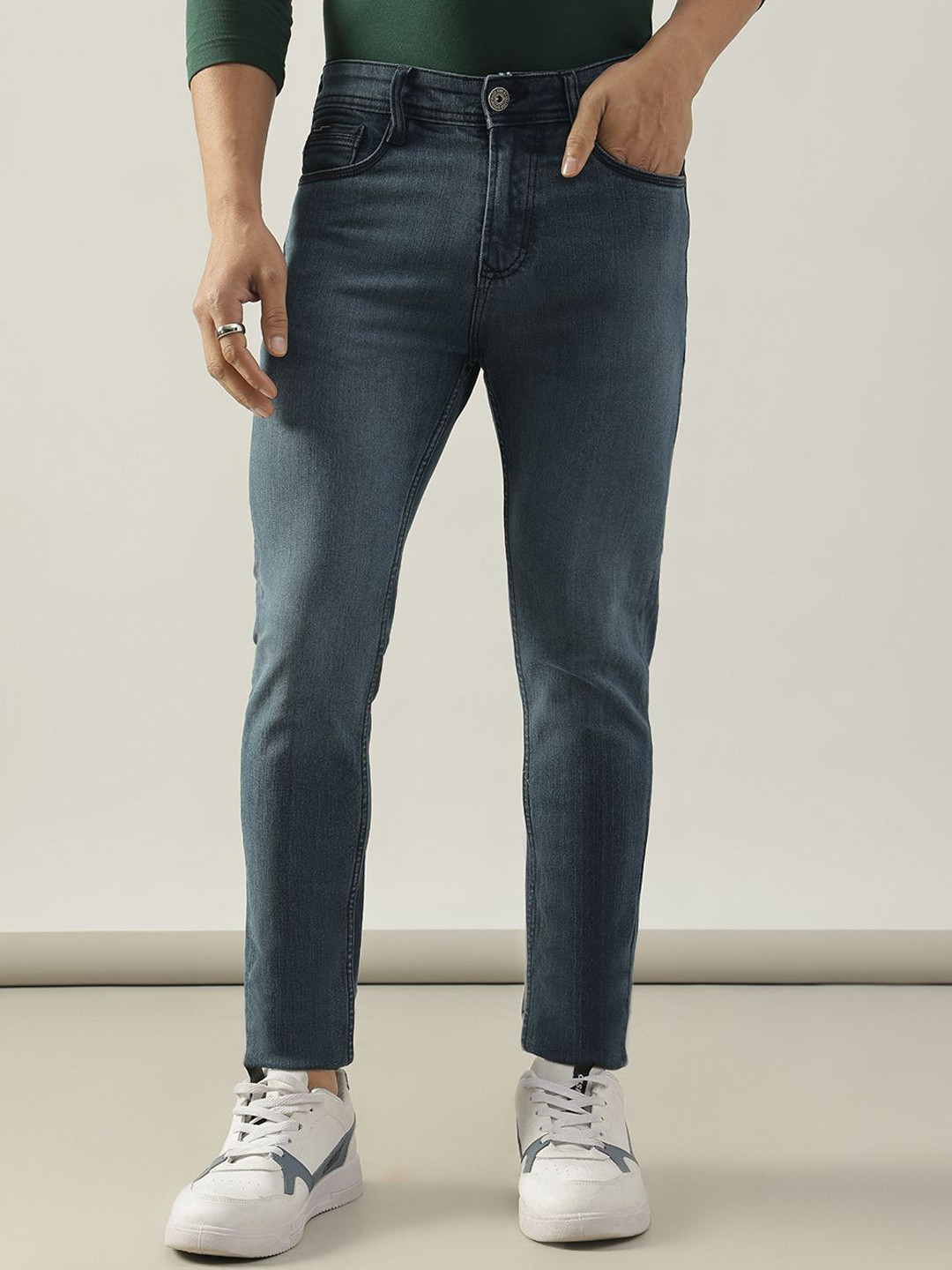 

Code 61 Men Skinny Fit Low-Rise Stretchable Jeans, Charcoal