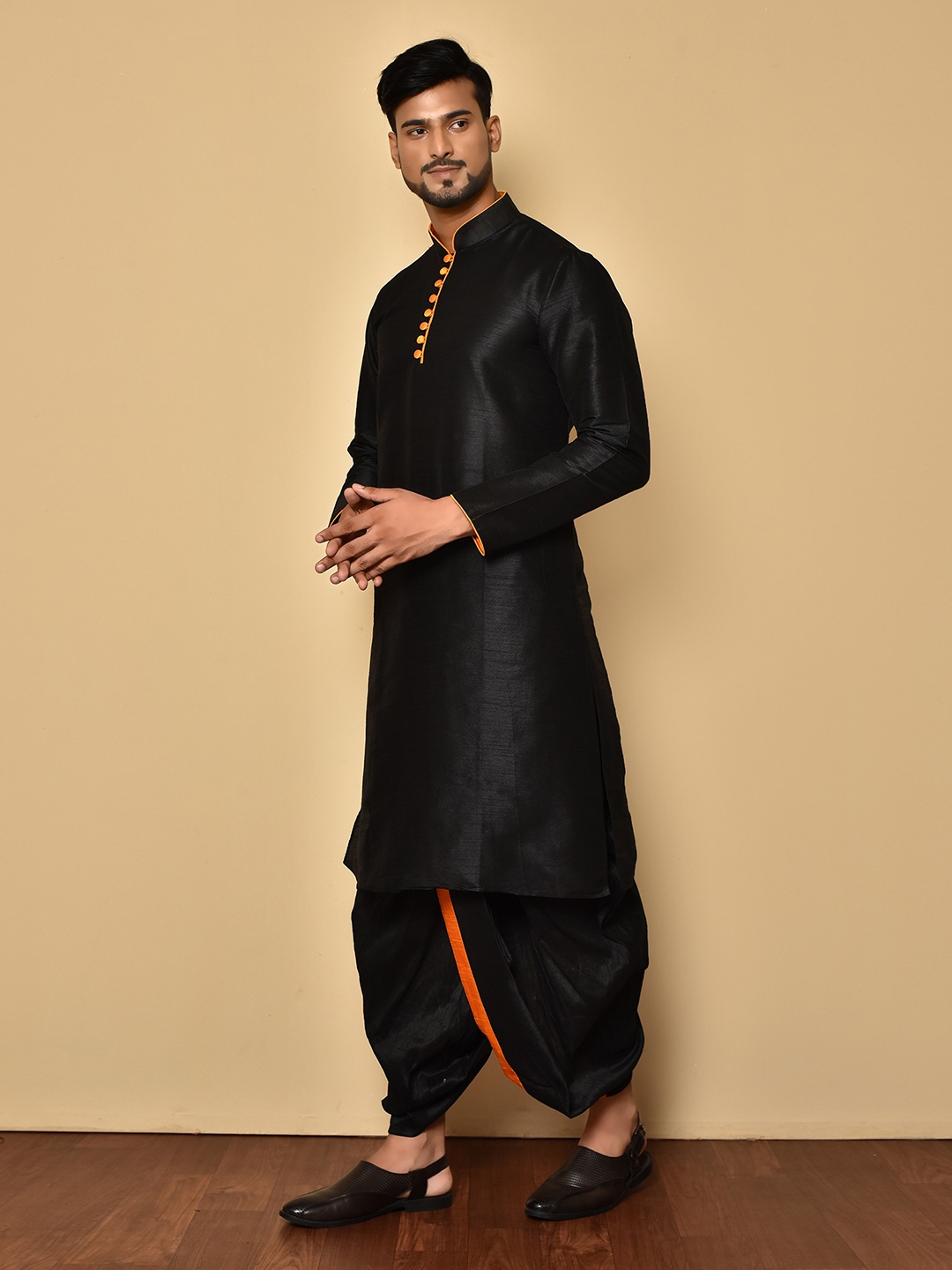 

Aryavir Malhotra Men Regular Kurta with Dhoti Pants, Black