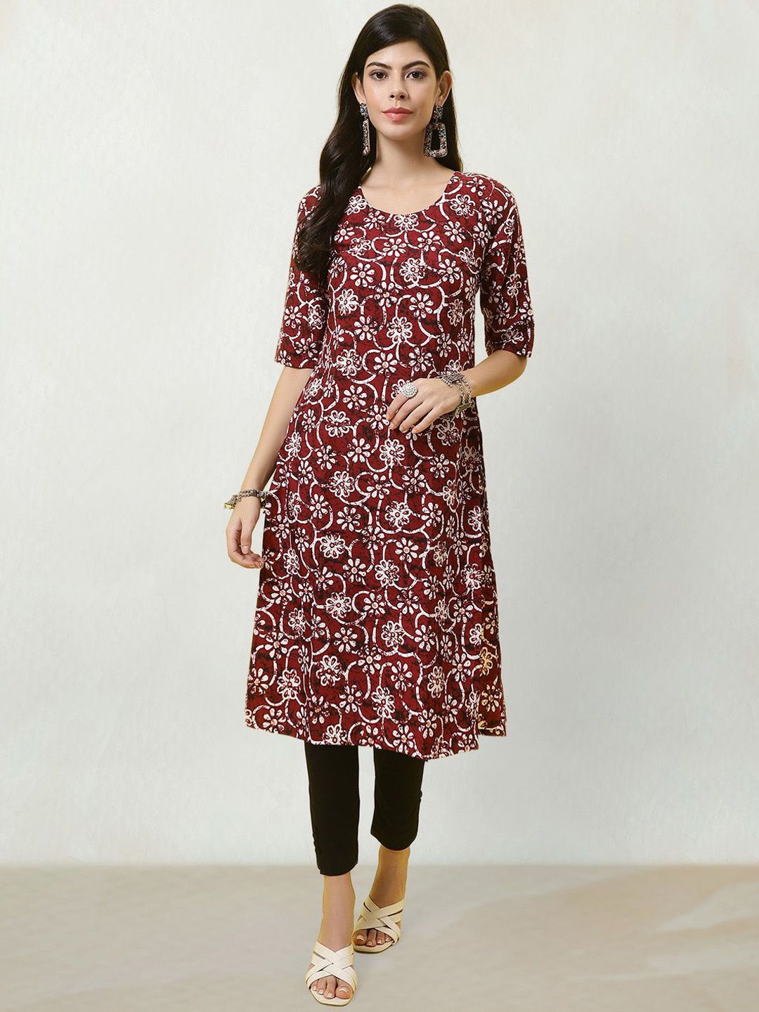 

Moda Rapido Floral Printed Straight Kurta, Maroon