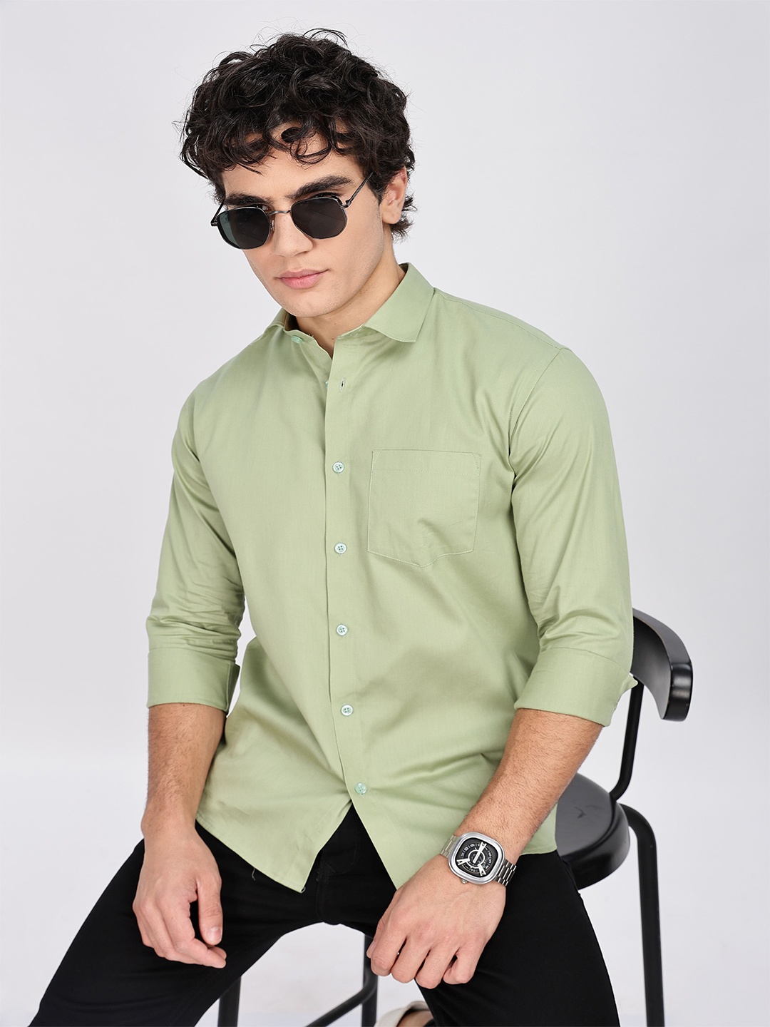 

BRUTTLYN Men Classic Slim Fit Spread Collar Solid Cotton Casual Shirt, Green
