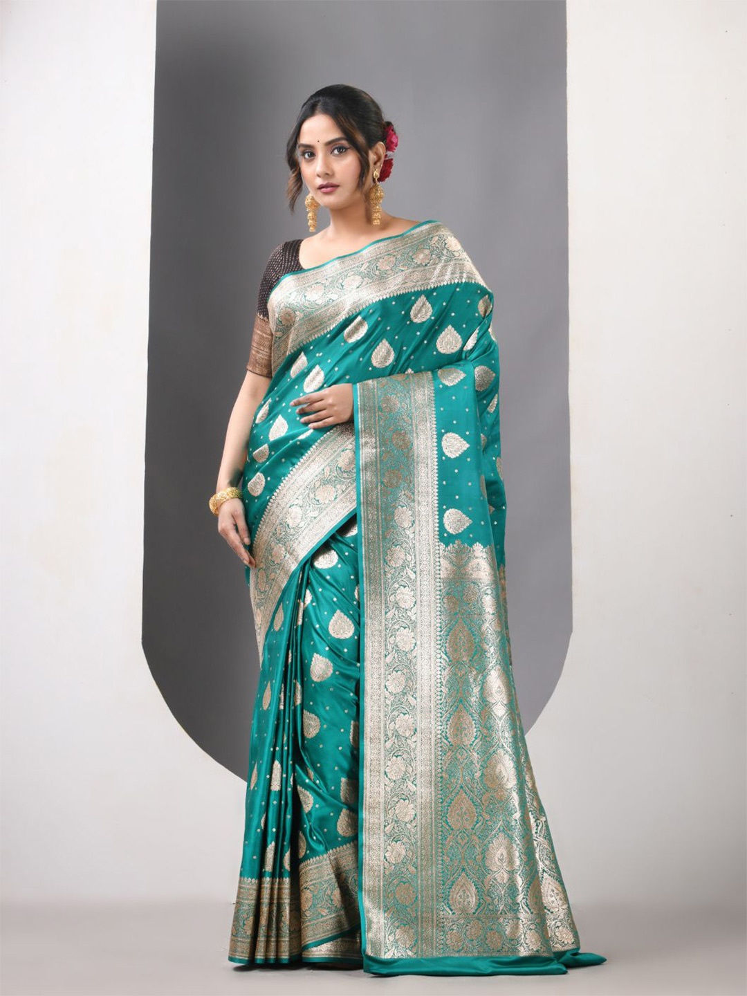 

Charukriti Woven Design Zari Pure Silk Banarasi Saree, Sea green