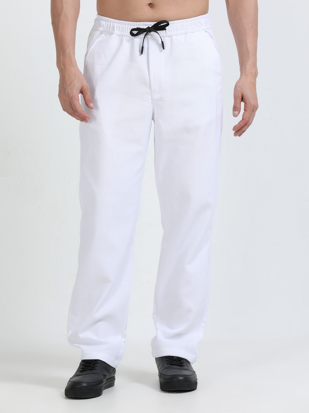

NEVER NEUD Men Relaxed Fit Lazy Linen Traveller Trousers, White