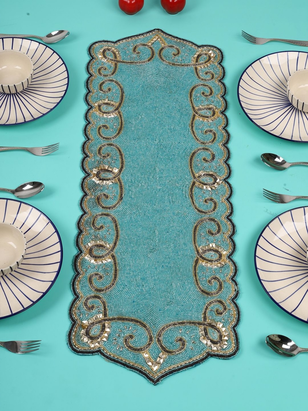 

YWULY Blue & Beige Floral Beaded Dining Table Runner