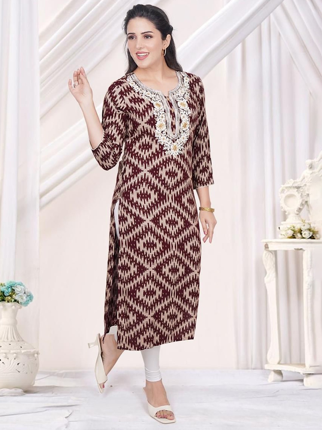 

KRITHA Women Ikat Embroidered Thread Work Pure Cotton Straight Kurta, Maroon