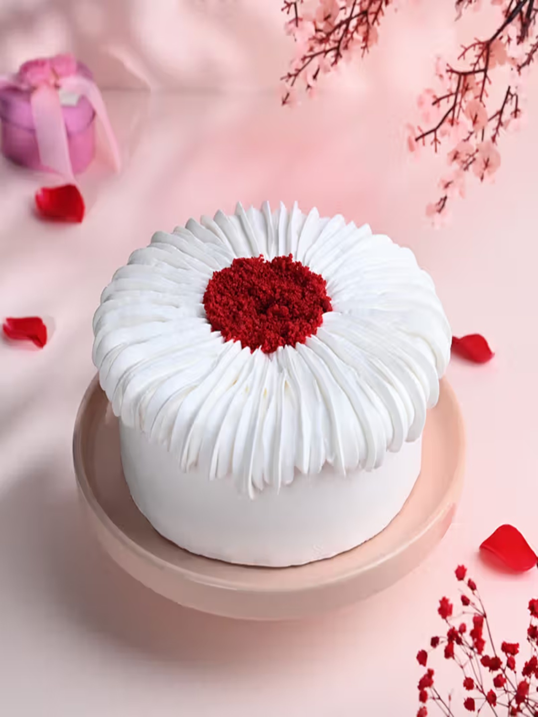 

Floweraura Red Velvet Eggless Round Shape Cake - 4Kg, White