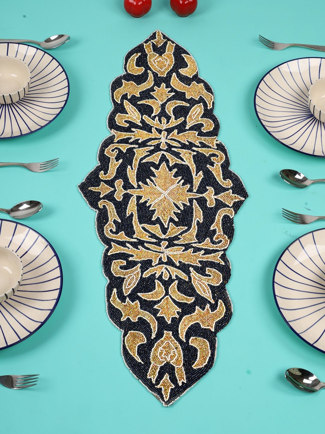 

YWULY Black & Brown Floral Embroidered Beaded Dining Table Runner