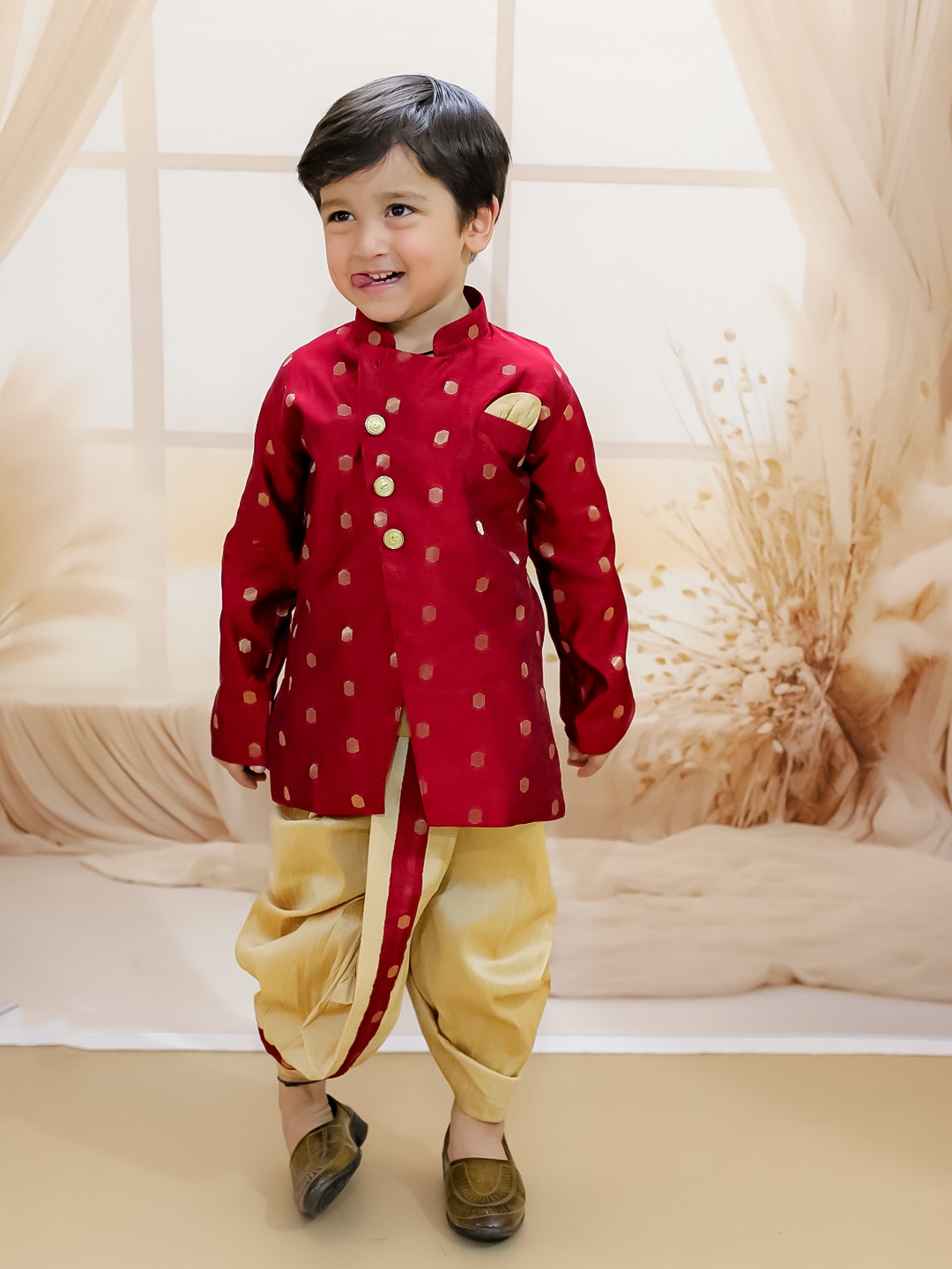 

BownBee Boys Printed Regular Kurta with Dhoti Pants, Maroon