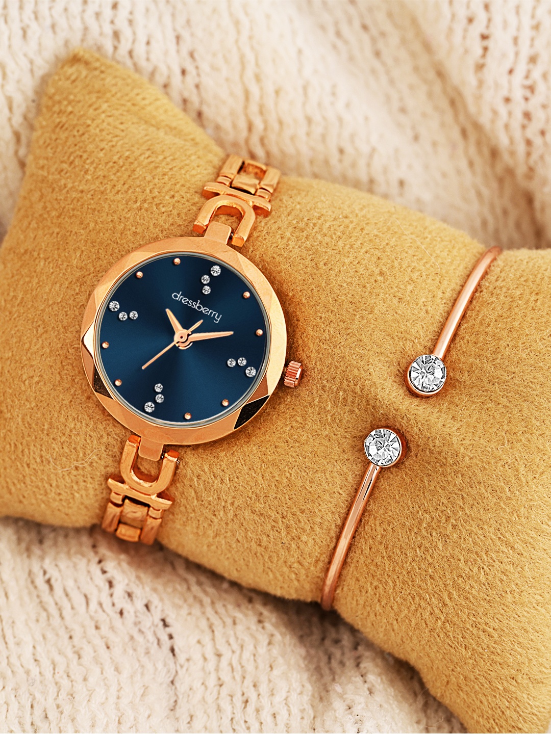 

DressBerry Women DBWJ25 Watch & Bangle Gift Set, Rose gold