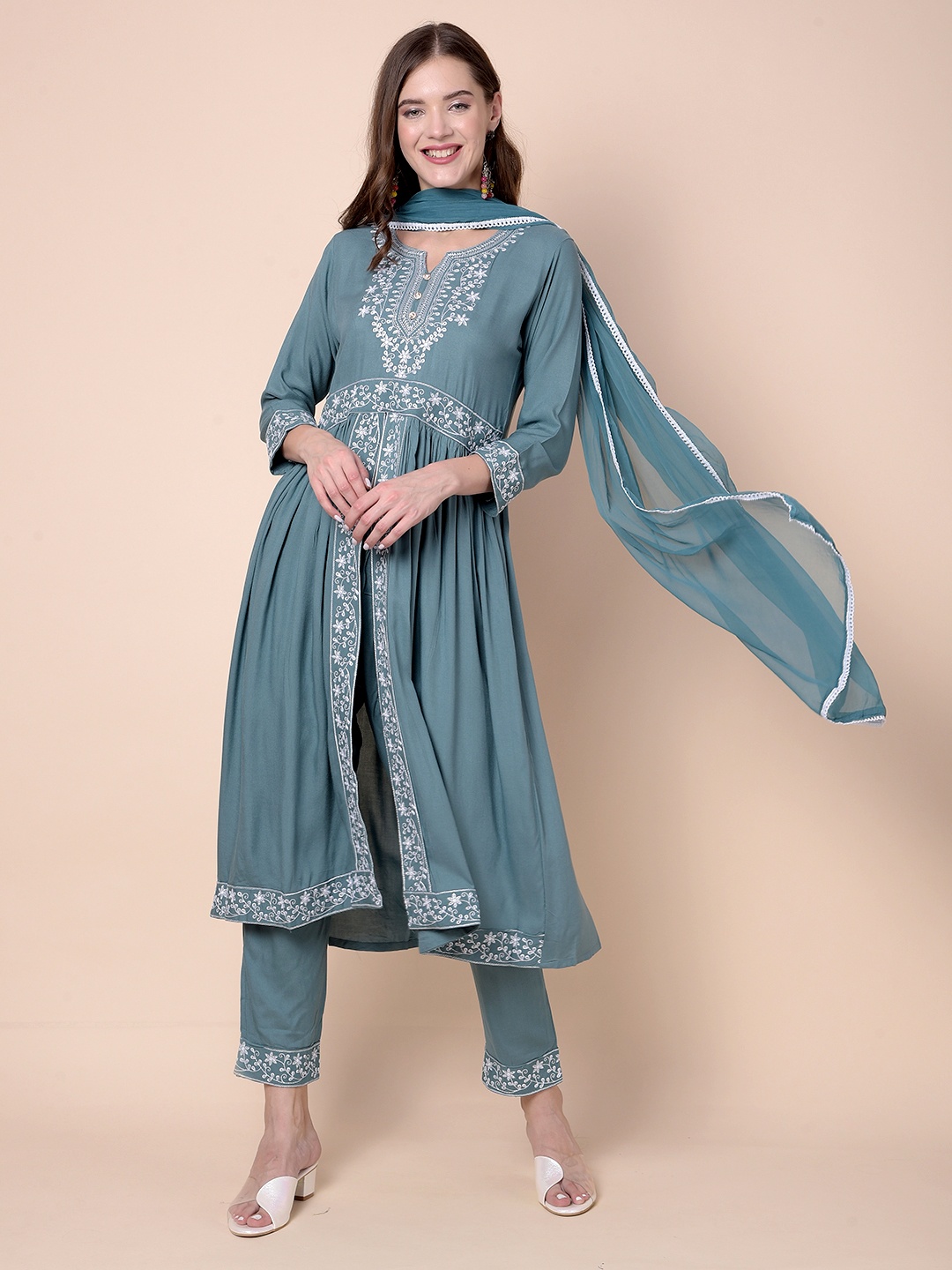 

Moda Rapido Floral Embroidered Thread Work Anarkali Kurta With Trousers And Dupatta, Grey