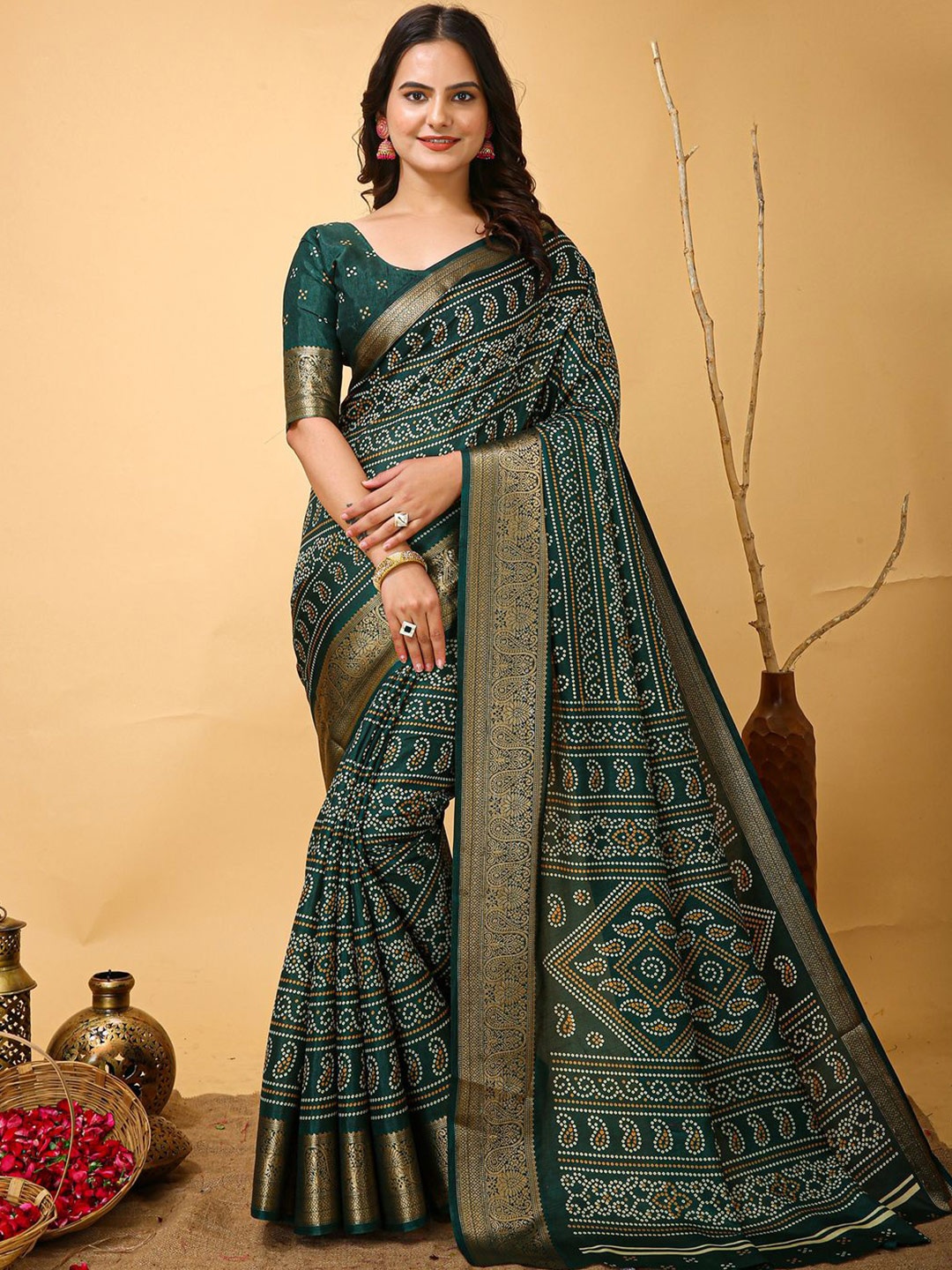 

Anouk Rustic Bandhani Zari Silk Blend Bandhani Saree, Green