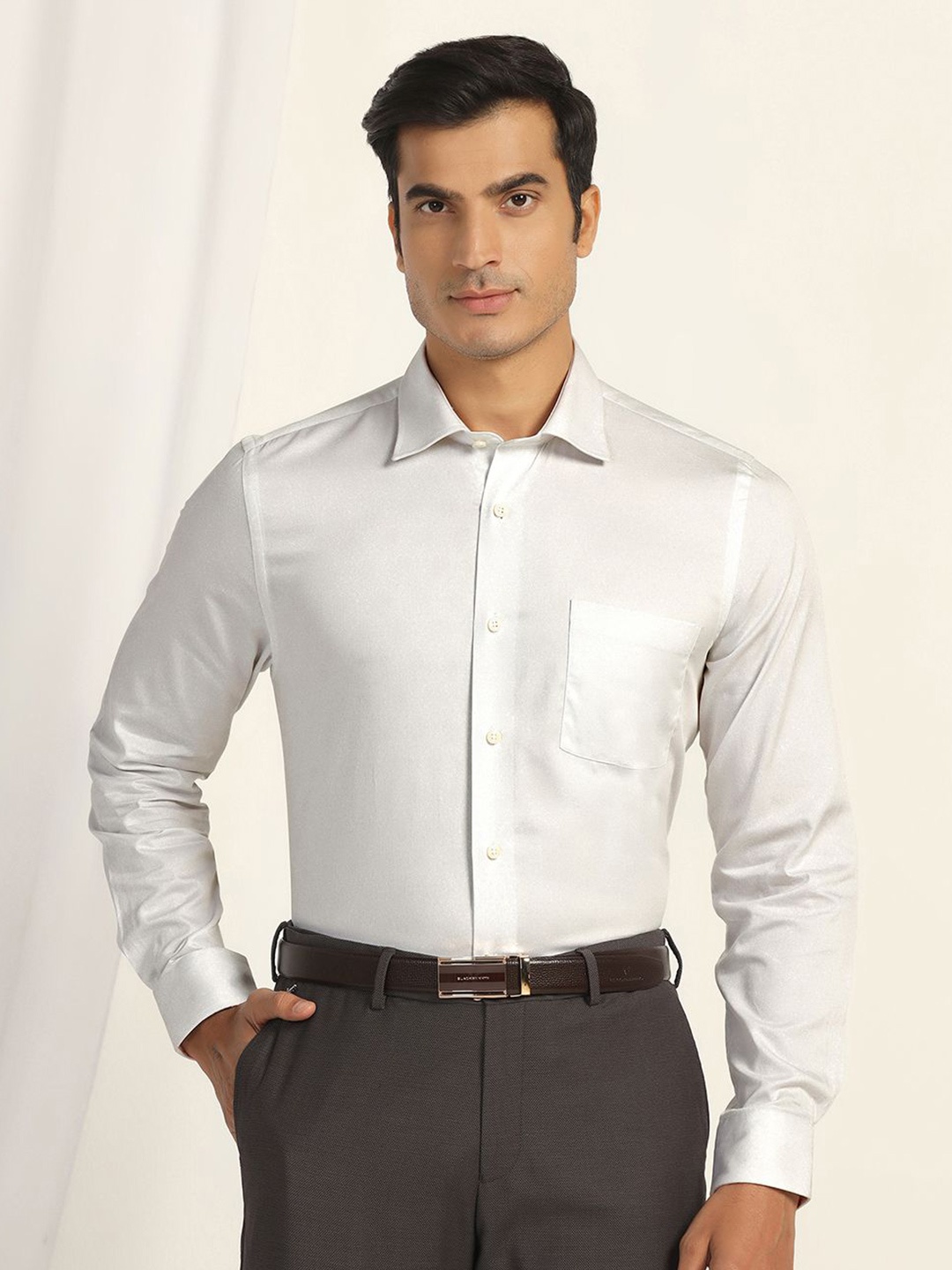 

Blackberrys Men India Slim Fit Spread Collar Solid Cotton Casual Shirt, White