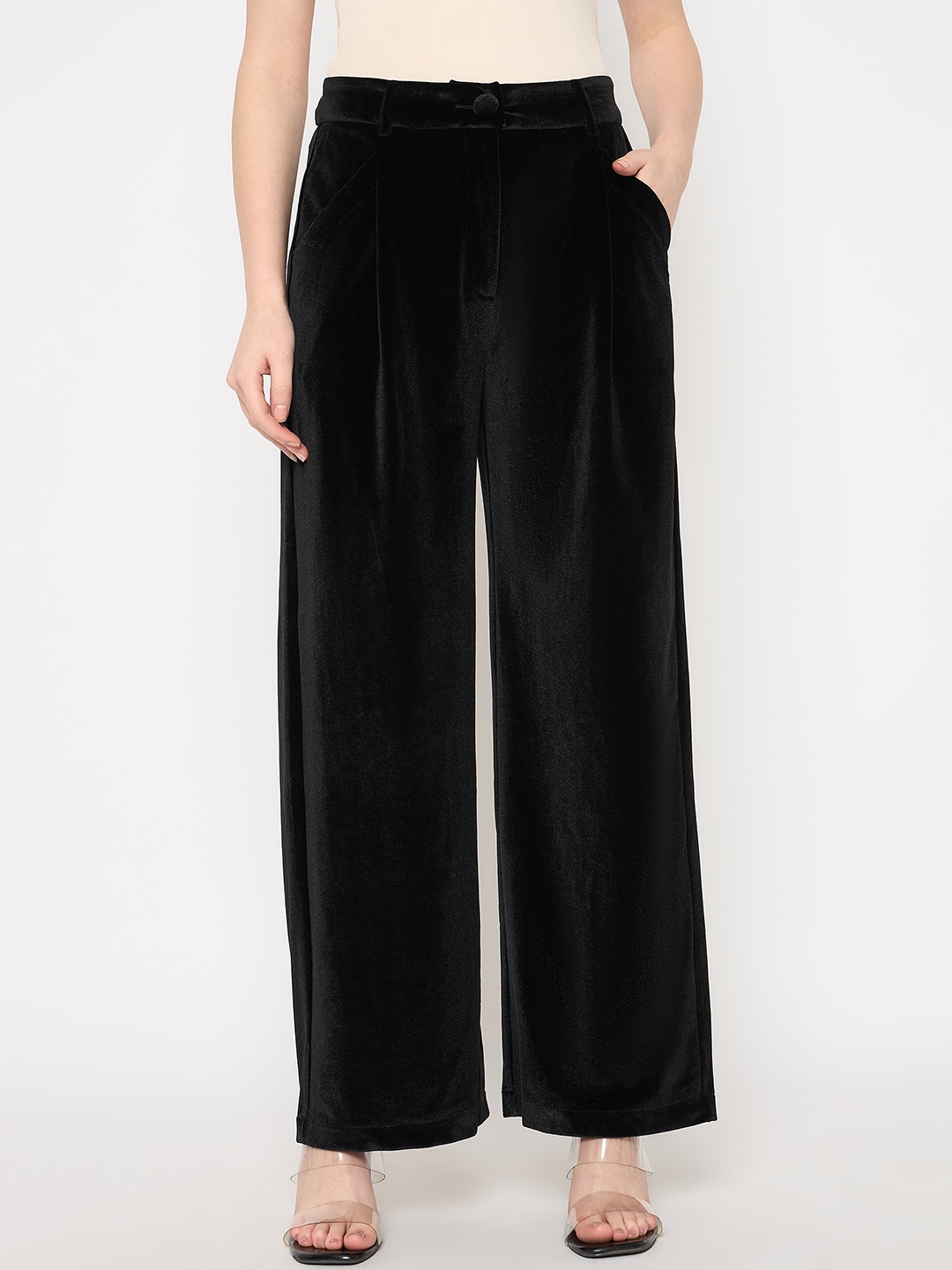 

Madame Women Pleated Trousers, Black