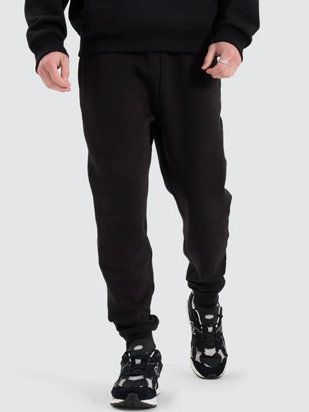 

Moda Rapido Men Cotton Mid Rise Joggers, Black