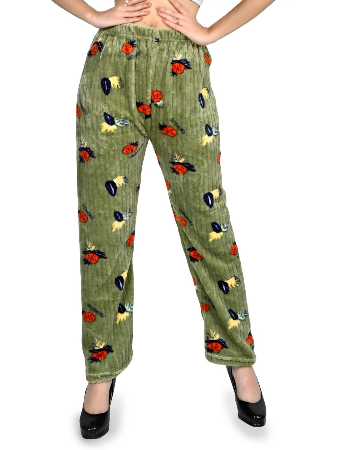 

NarNari Women Printed Regular Trousers, Green