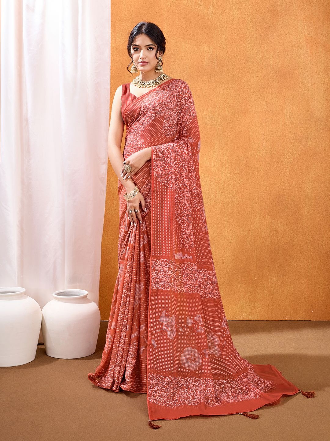 

Rekha Maniyar Paisley Poly Georgette Saree, Orange