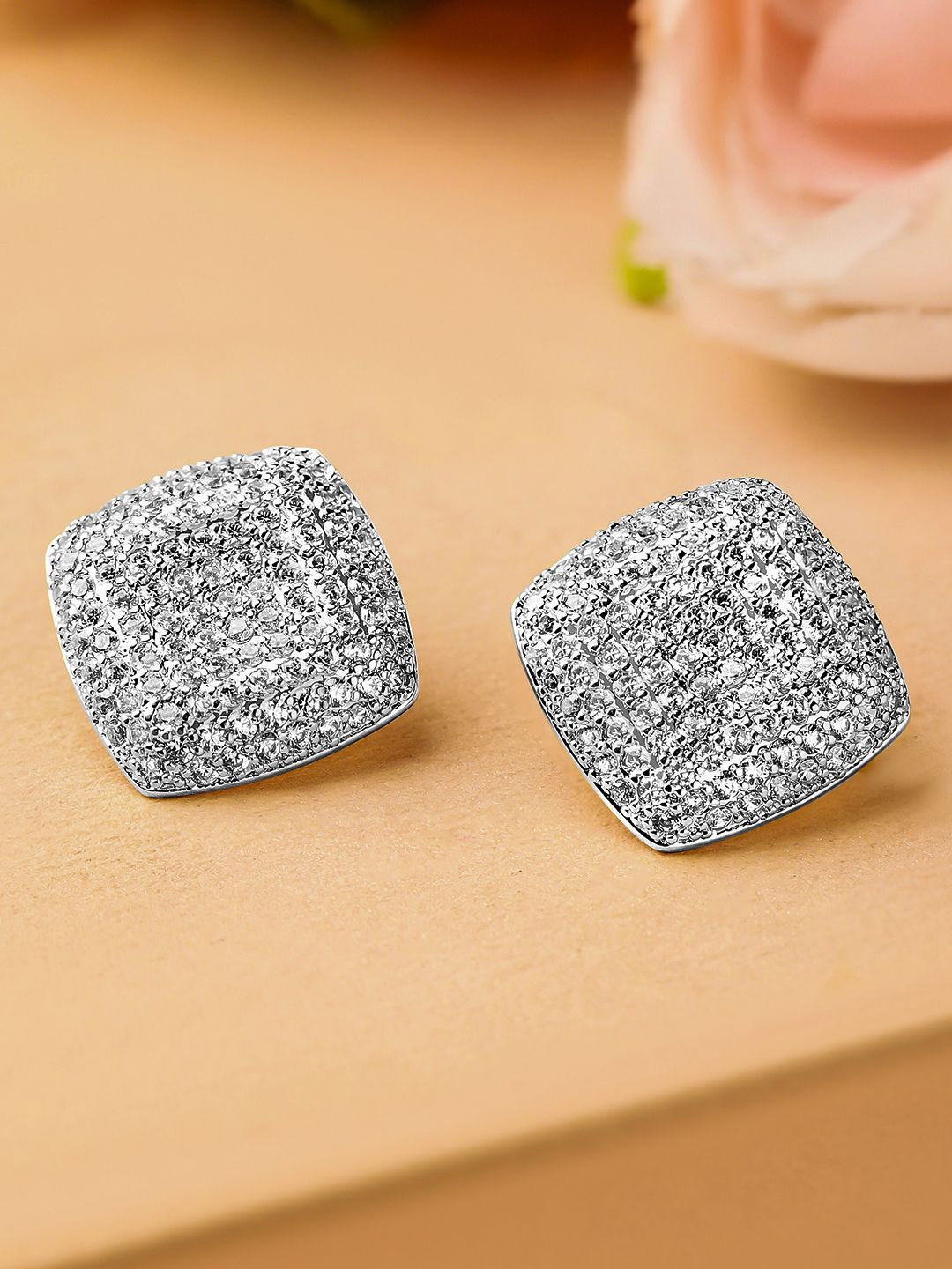 

Rubans Square Studs Earrings, Silver