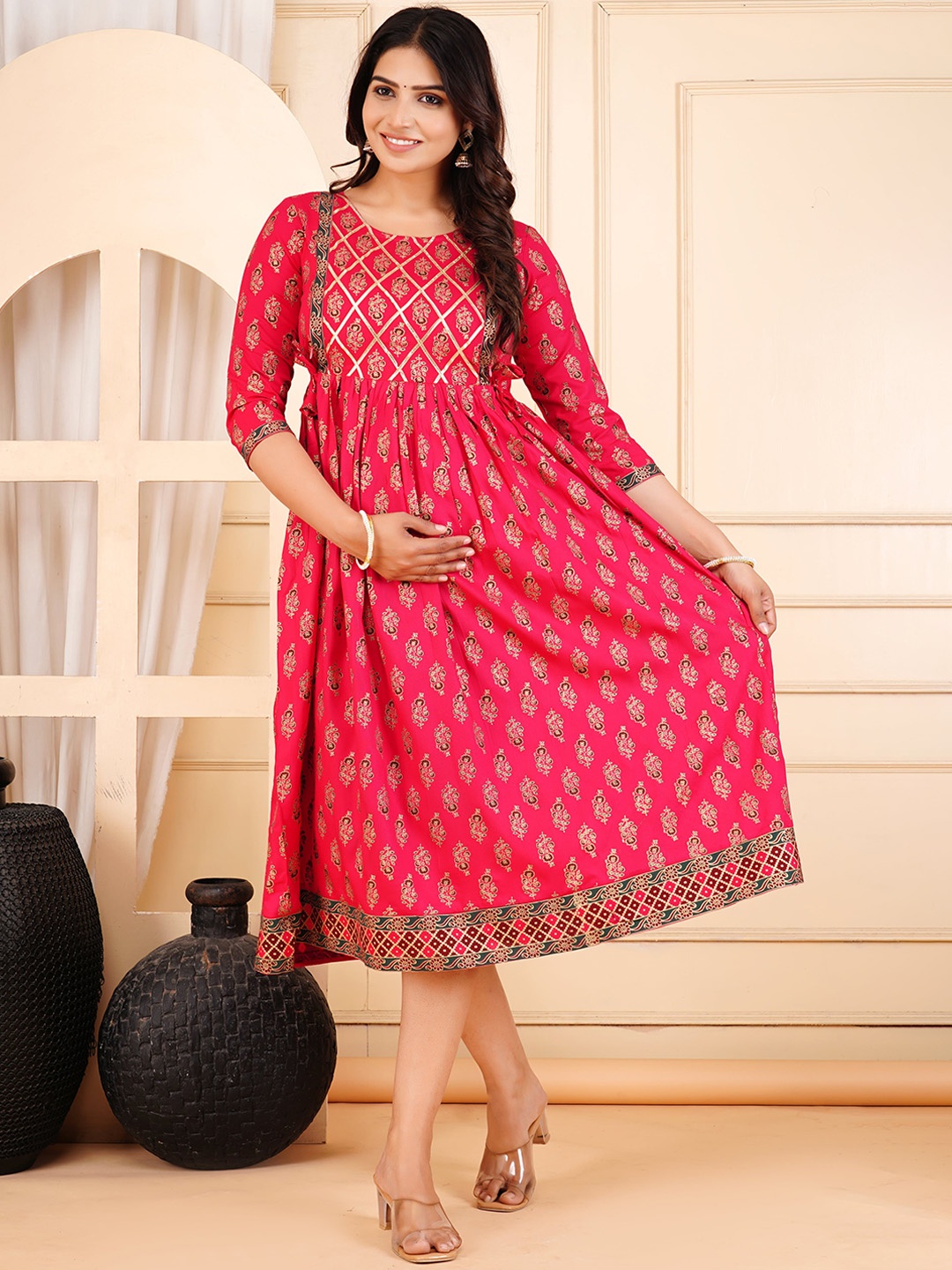 

TROPWEAR Women Floral Printed Gotta Patti Floral Maternity Anarkali Kurta, Pink