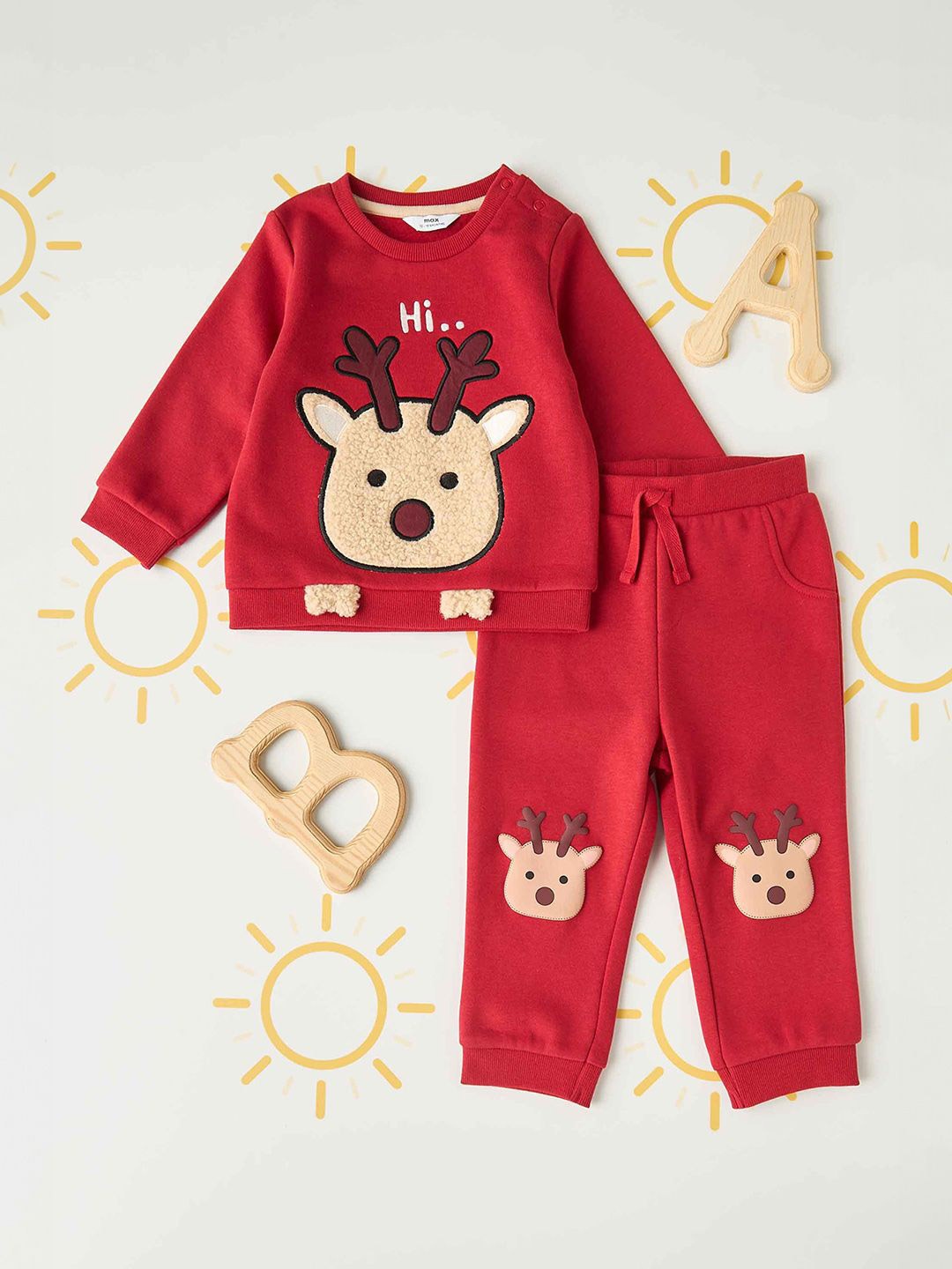 

max Boys Embroidered Sweatshirt With Jogger, Red