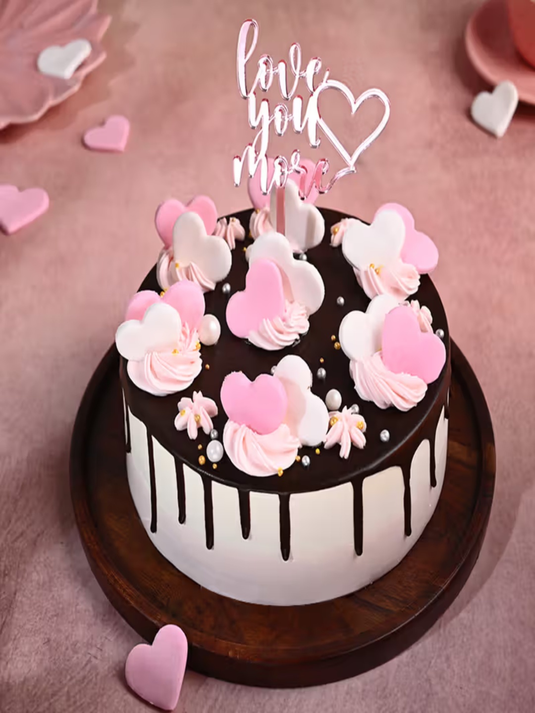 

Floweraura Black Forest Eggless Round Shape Cake - 500g