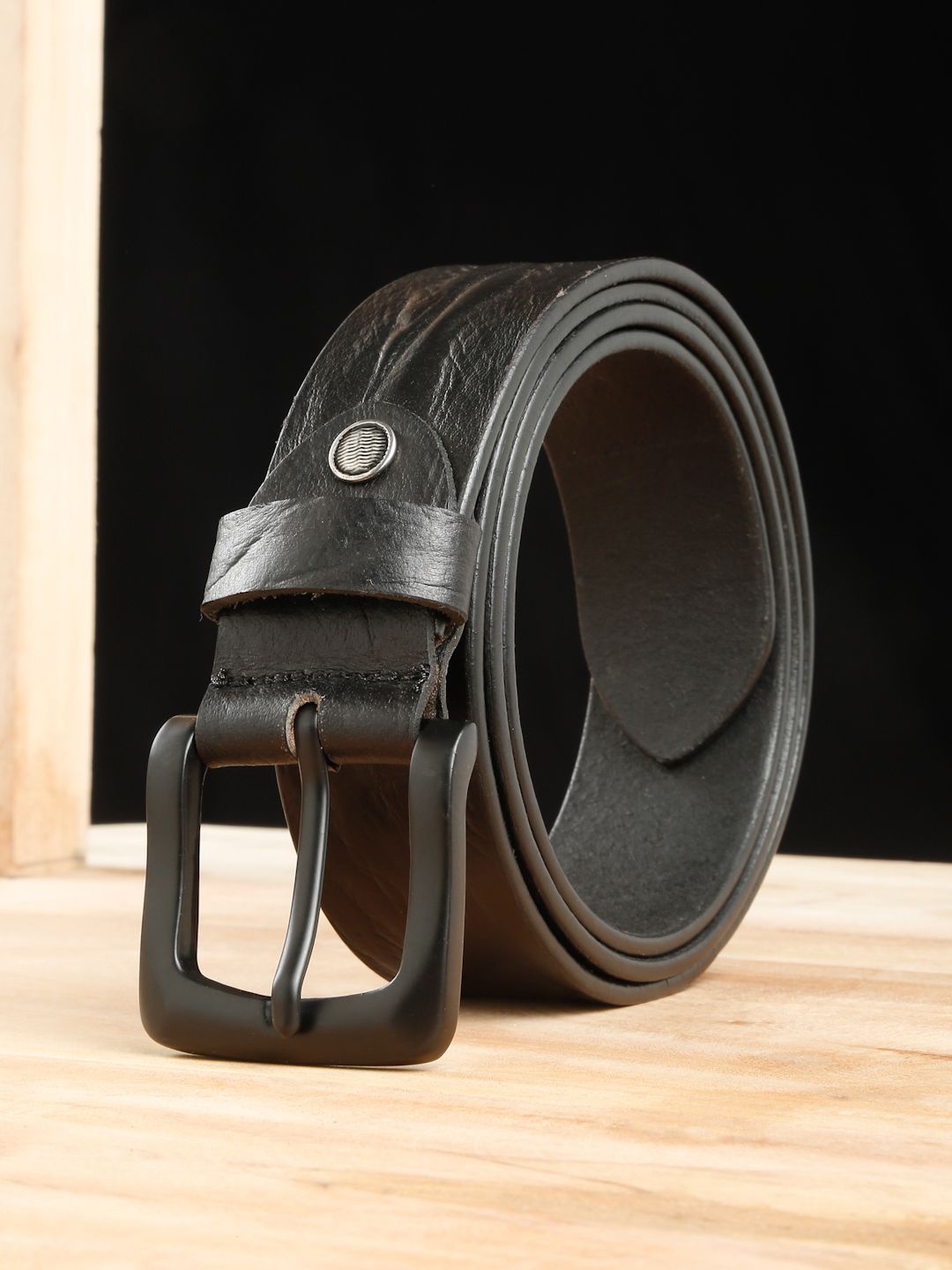 

Teakwood Leathers Men Textured Leather Belt, Black